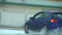 VW R32 snow Drift with One arm