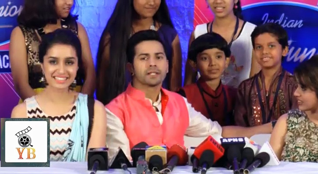 Hilarious Vraun Dhavan Praises All Kids Of Indian Idol  @ Indian Idol Juniar Show