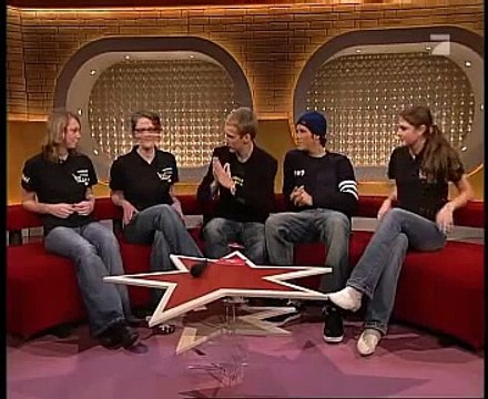 Oliver pocher Spielt Counter-strike,Mit eine Frau :D