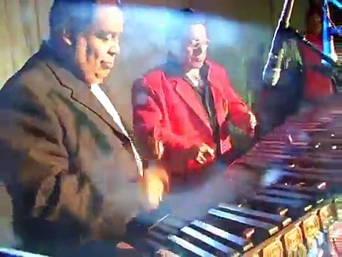 flores pa mama INDIA MAYA .GUATEMALA.