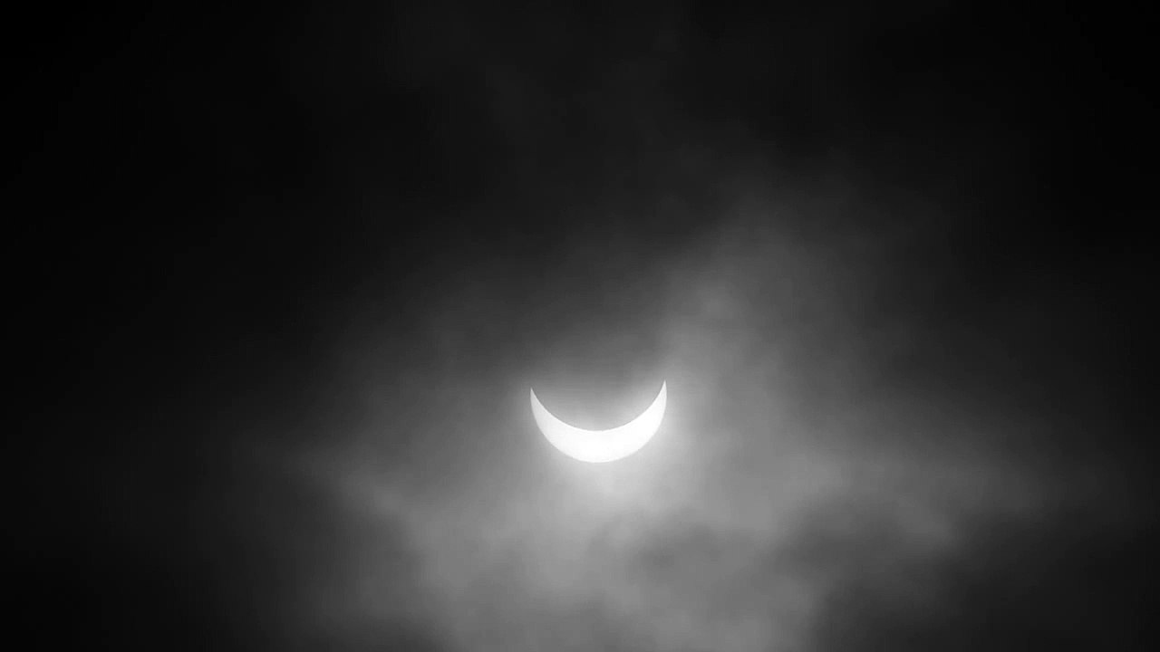 Solar eclipse 20 03 15 maximum in Saint-Petersburg