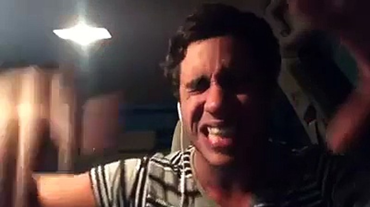 Juan Supra  Conversando con cancerbero
