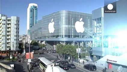 Apple in swift U-turn after fearless Taylor demands money for music