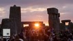 Crowds gather to see summer solstice sunrise at Stonehenge