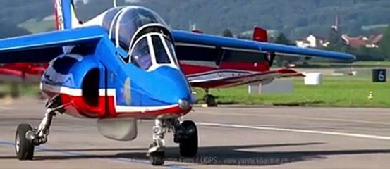 Breath taking Aerobatics by random planes