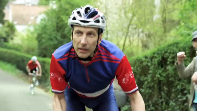 Campagne 2011 de communication de l'Assurance retraite : course de vélos