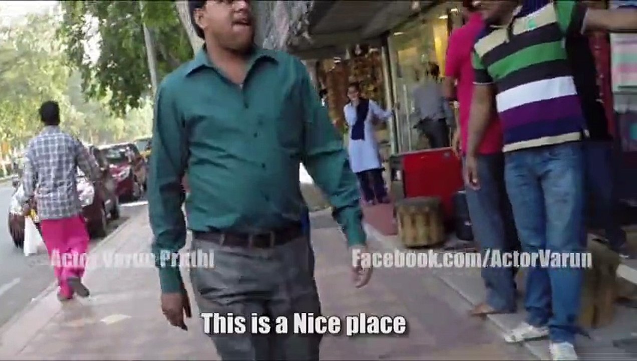 10 Hours of Walking in Delhi as a Woman - Jeans VS Indian Dress