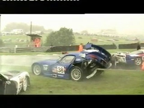 Impressive GT Crash at Oulton Park