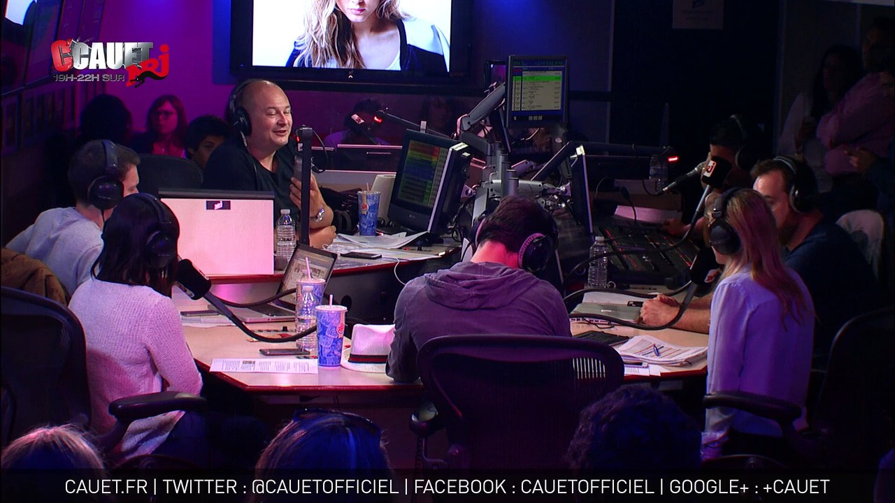 Loris dévoile la fin de Jurassic World au cinéma - C'Cauet sur NRJ