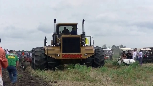 Half Century of Progress 2013 John Deere Earthquake plowing