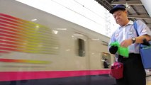 Comment les japonais nettoient un TGV en 7 minutes