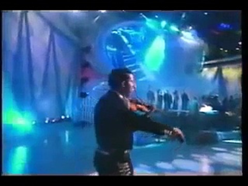 ♥♥♥♥♥  Juan Gabriel - Abrazame Muy Fuerte Viña Del Mar 2002.flv  ♥♥♥♥♥