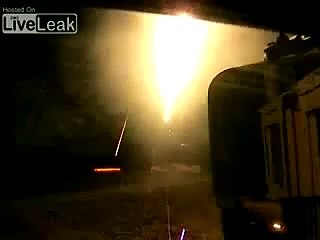 Video herunterladen: US Soldiers Ambushed At Night In Iraq