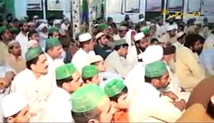 Beshak Admi Zarur Nuksaan Main Hay