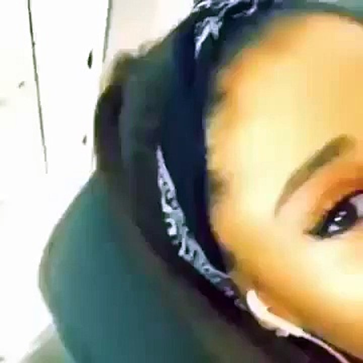 Ariana Grande hablando español | 6/17/15 | (Vía Snapchat)