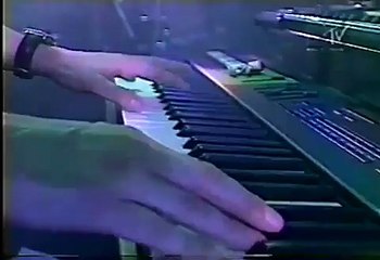 The Cure - Lullaby (Live 1996)