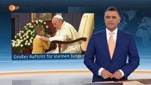 Papst Franziskus und der kleine Junge