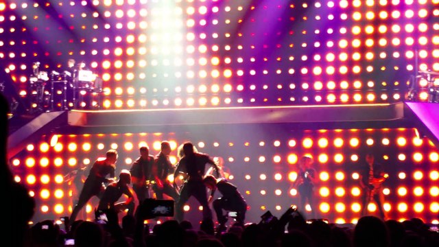 Concert RED Tour M pokora Paris Zenith 13 juin (25)