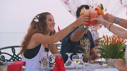 Bea y Ángel se reencuentran en la cena de lujo con Lorea y Ángel - Pekín Express