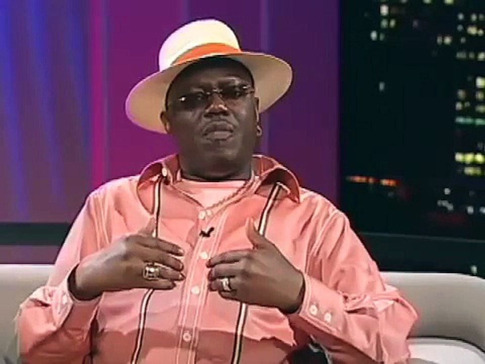 TAVIS SMILEY | Guest: Bernie Mac | PBS