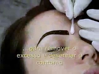 رسم الحواجب بالحناء