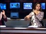 Pakistani News Anchor Behind The Camera Very Funny Must Watch