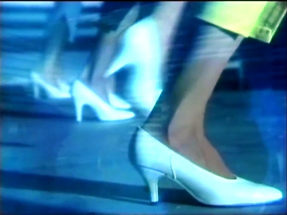 Police - So lonely - Legs & Co. 1980 - Top of The Pops