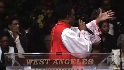 Kirk Franklin and Donald Lawrence Speak at Pastor Andrae Crouch Home-Going