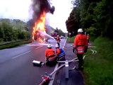LKW Brand B314 - löschen durch Schaum / Truck on fire - extinguishing with foam