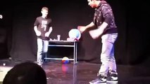 Il se ridiculise lors d’une démo de breakdance