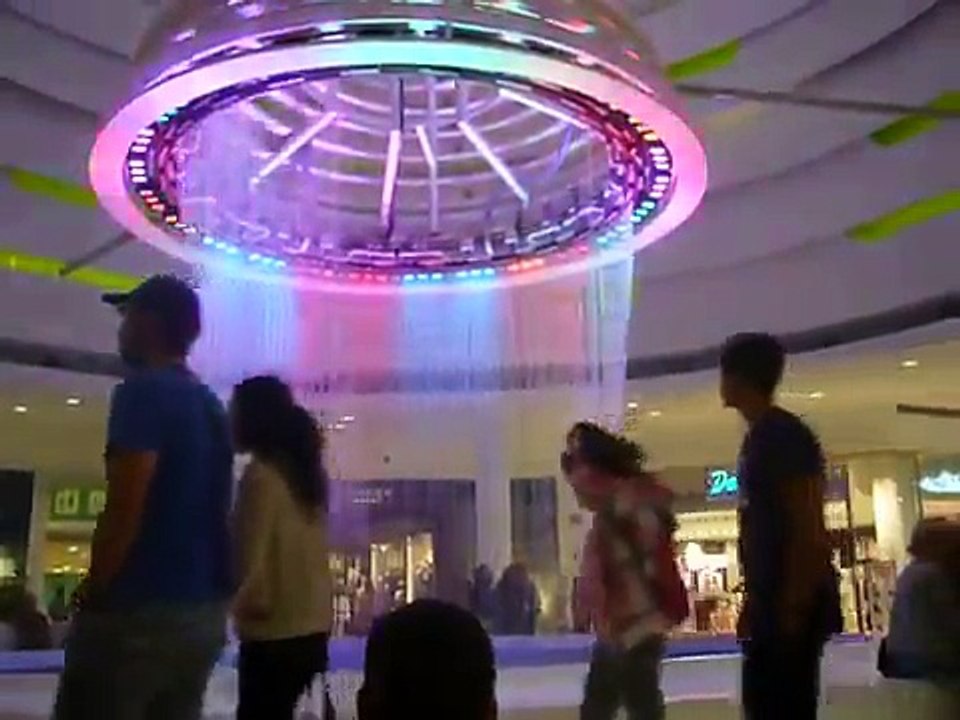 fuente centro comercial El Faro