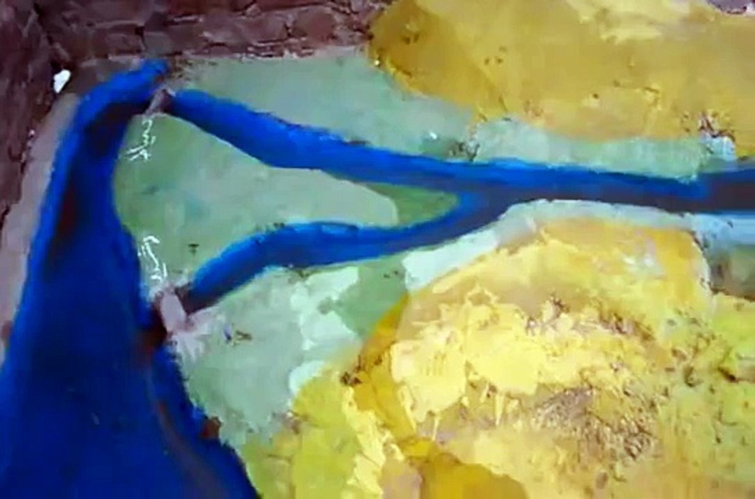 مشروع رائع في منخفض القطارة.FLV