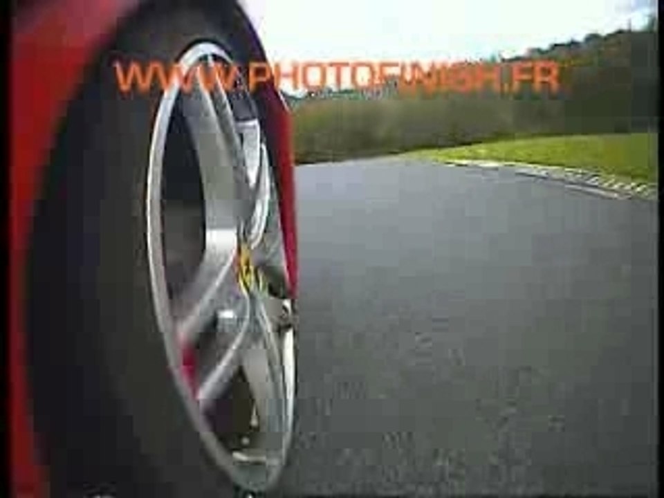 PHOTOFINISH camera embarquee ROUE FERRAR