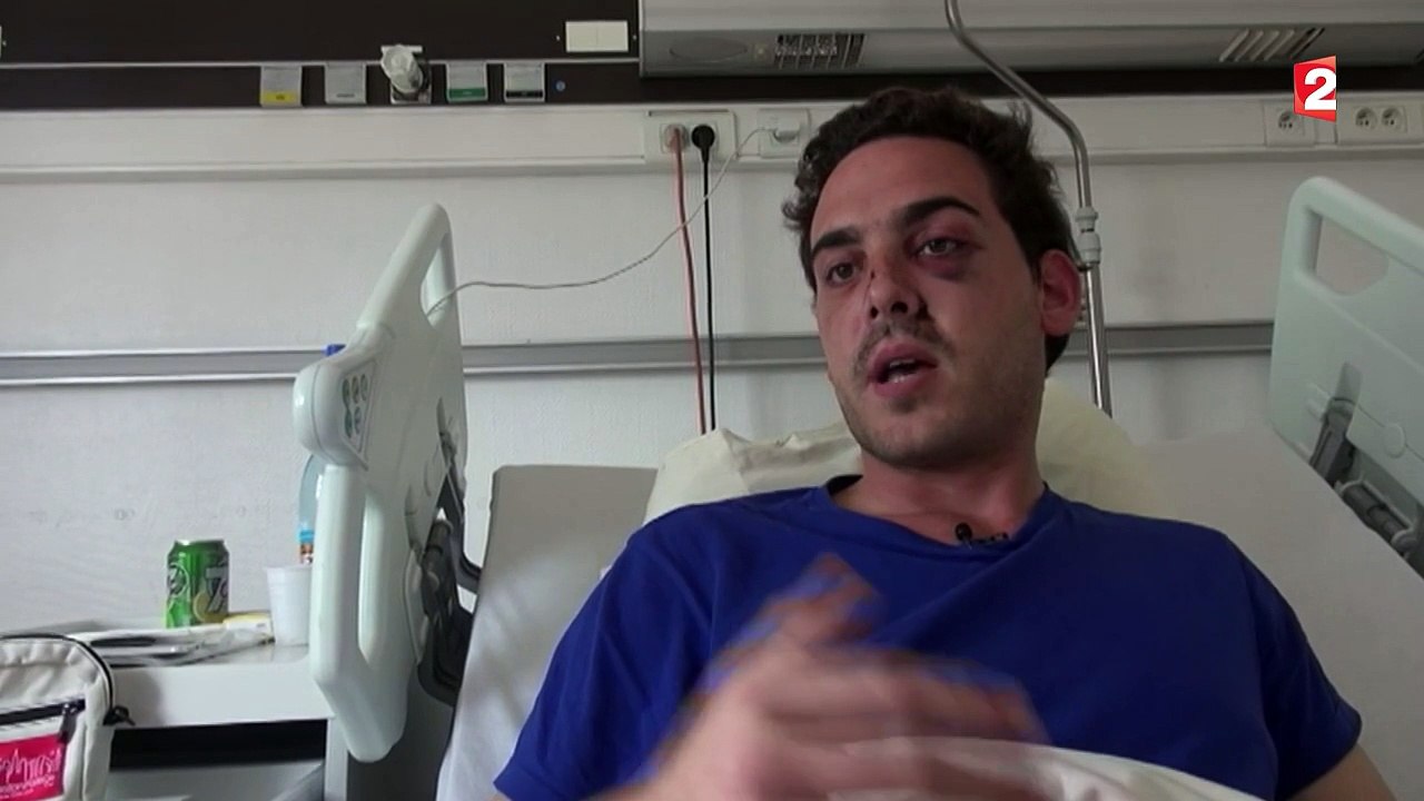 Un client agressé par des chauffeurs de taxis sur fond de guerre avec Uber