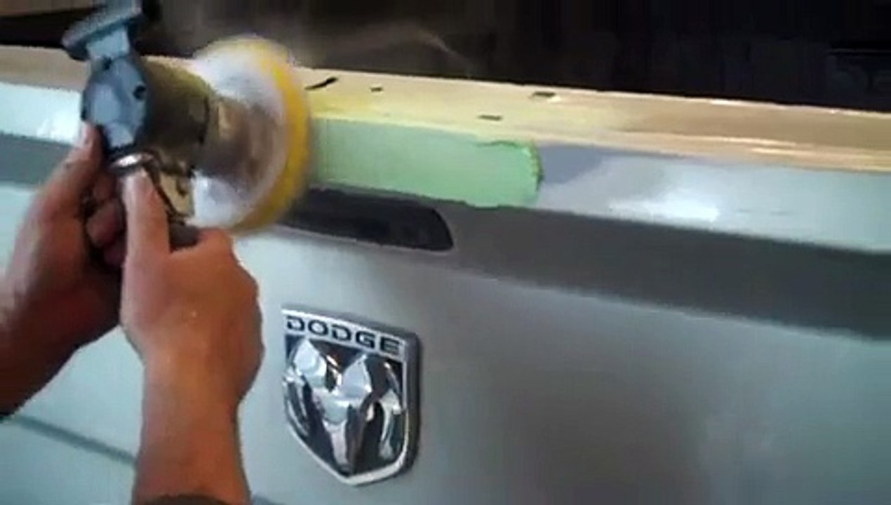 Surface Finishing Metal Post Plastic Putty: Buffer Sanding