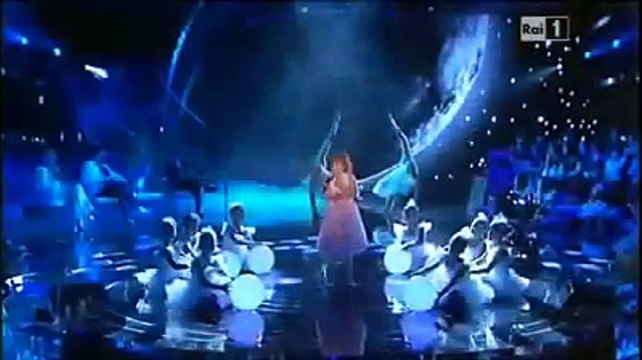 Внучка Лучано Паваротти пел Карузо (Granddaughter of Luciano Pavarotti singing Caruso )