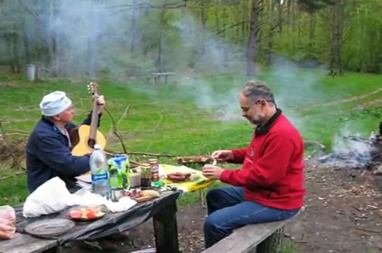 WRÓĆMY NA JEZIORA. Śpiewa Krzysztof Klenczon - Czerwone Gitary