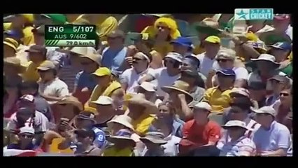 Billy Bowden funny moment cricket-cywgVyX-K5o
