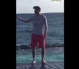 Mira cómo Piqué le cantó y bailó a Shakira al ritmo de Frank Sinatra