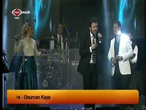 İSMAİL ÖZKAN ARSLANTAŞ / BİR GARİP YOLCUYUM (Yalan Dünya )