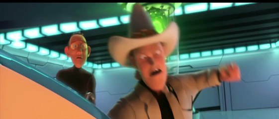 AURYN interpreta la canción principal de ‘ATRAPA LA BANDERA’