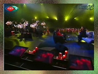 Sabahat AKKİRAZ *Siyah Saçlarında Hatem Yüzlerin*