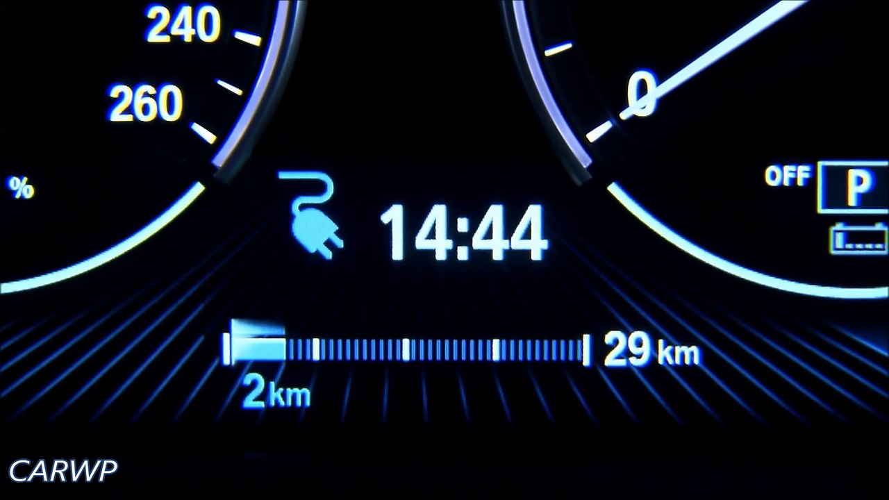 BMW X5 xDrive 40e 2016 Plug-in Hybrid 2.0 Turbo 313 cv 45,9 mkgf 0-100 kmh 6,8 s 30,3 km/l @ 60 FPS