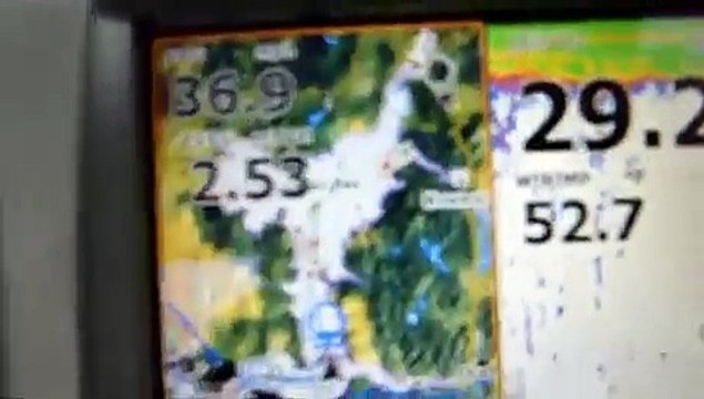 Lowrance HDS-5 with EP-60R Fuel Flow monitor