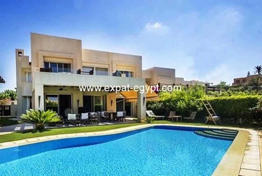 فيلا للبيع في هاسيندا وايت ريزورت بالساحل الشمالي