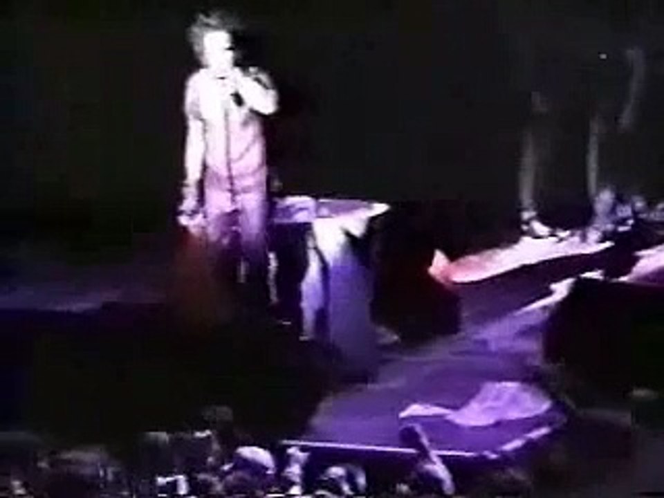 Nikki Sixx Singing Rocketship