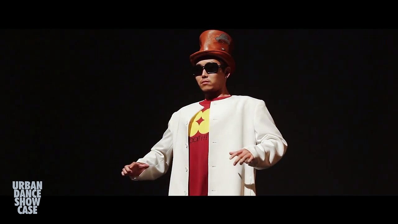 Нереальный танец японца...как он это делает- (HD)   Unreal Japanese dance ... how does he do it