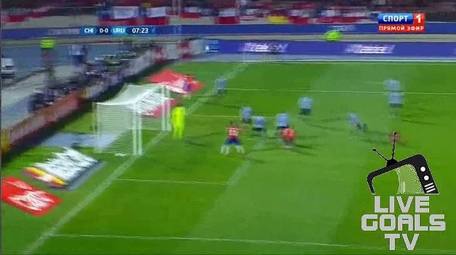 Eduardo Vargas Fantastic Bicycle Kick Chile 0-0 Uruguay