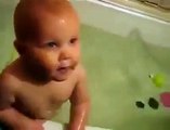 Cute Baby Swims In The Bathtub To Show His Mother How Professional He Is!