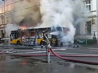 BVG - Bus brennt in Berlin-Köpenick